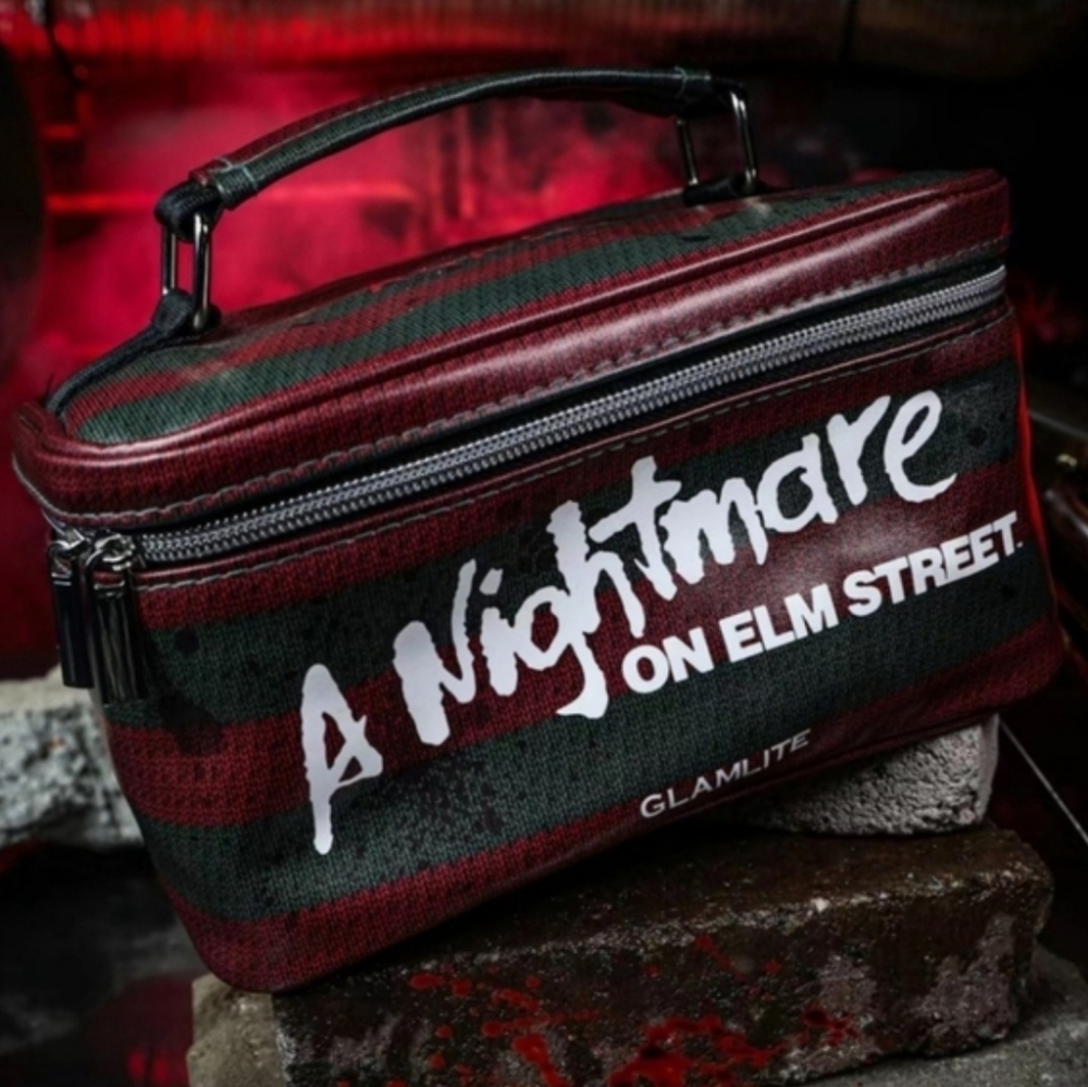 A Nightmare On Elm Street Makeup Bag - Picture 2 of 8